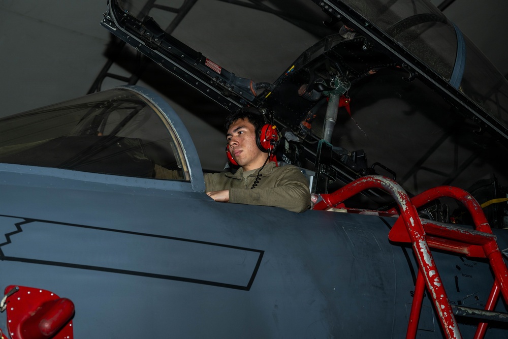 4th Fighter Wing Around-The-Clock Maintenance