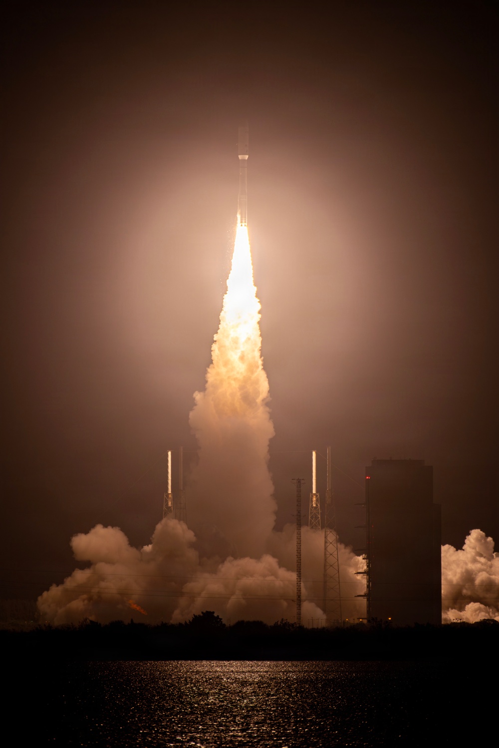 Amazon Leo LA-05 Launches from Cape Canaveral Space Force Station