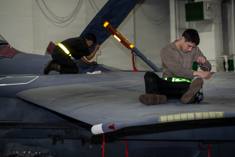 4th Fighter Wing Around-The-Clock Maintenance