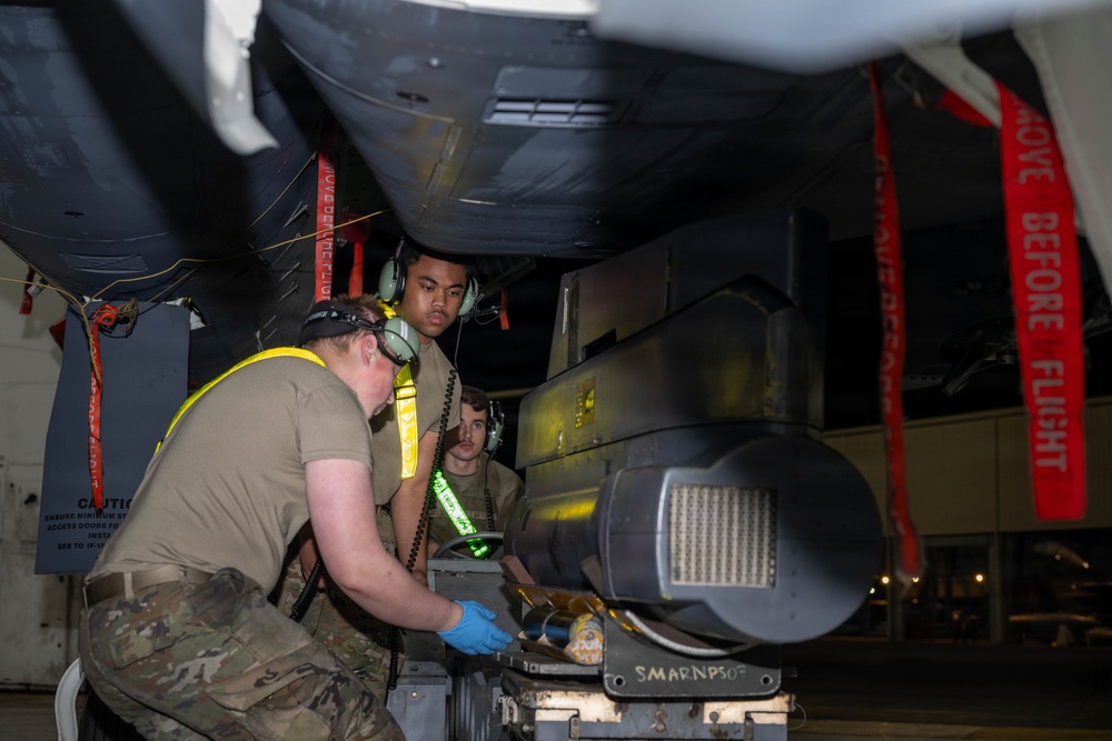 4th Fighter Wing Around-The-Clock Maintenance