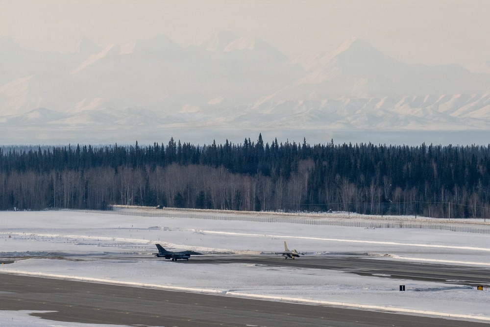 Alaskan NORAD Region operates from remote Alaska airfield