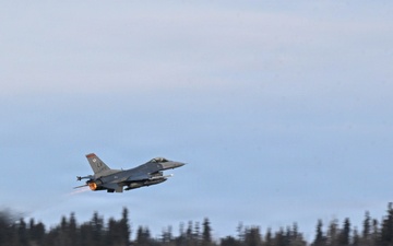 Alaskan NORAD Region operates from remote Alaska airfield