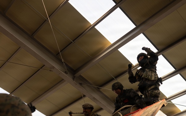 KMEP 26.1 | U.S. Marines and ROK Marines Execute Leadership Course