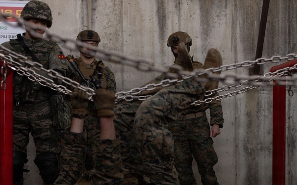 KMEP 26.1 | U.S. Marines with 12th LCT and ROK Marines Execute Leadership Course
