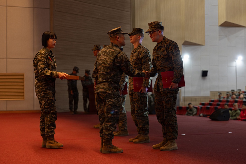 KMEP 26.1 | ROK Marines Present Awards to 12th LCT Charlie Company
