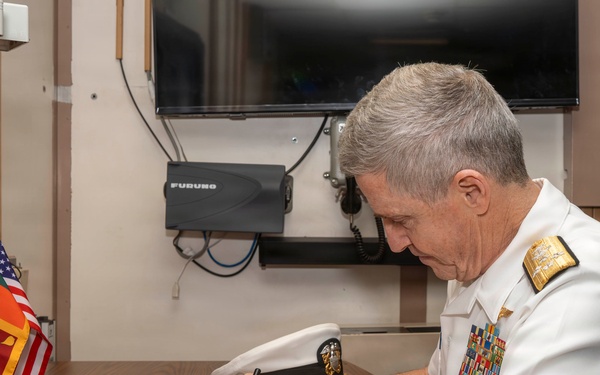 Adm. Steve Koehler, commander, U.S. Pacific Fleet, visits the Sri Lanka Navy's offshore patrol vessel P628