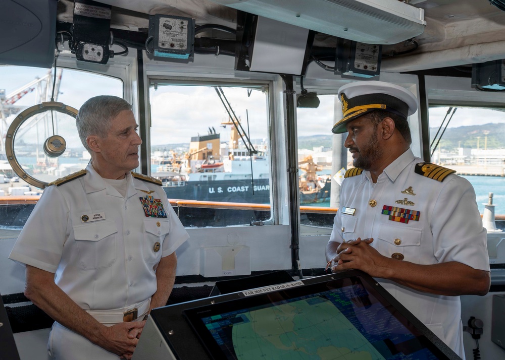 Adm. Steve Koehler, commander, U.S. Pacific Fleet, visits the Sri Lanka Navy's offshore patrol vessel P628