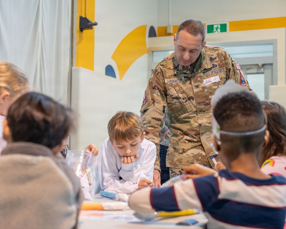 SSC STEM conducts outreach event at Yokota Elementary School