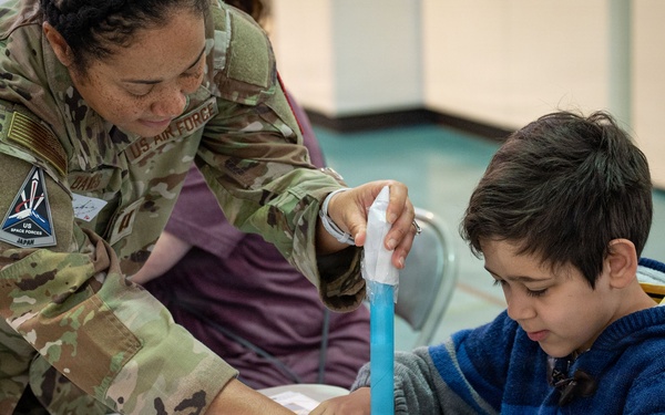SSC STEM conducts outreach event at Yokota Elementary School