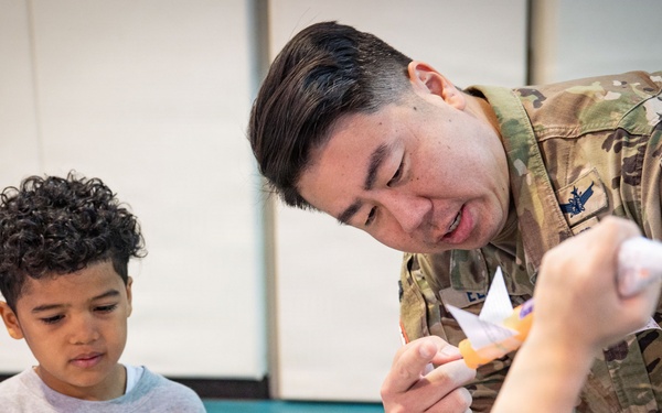 SSC STEM conducts outreach event at Yokota Elementary School