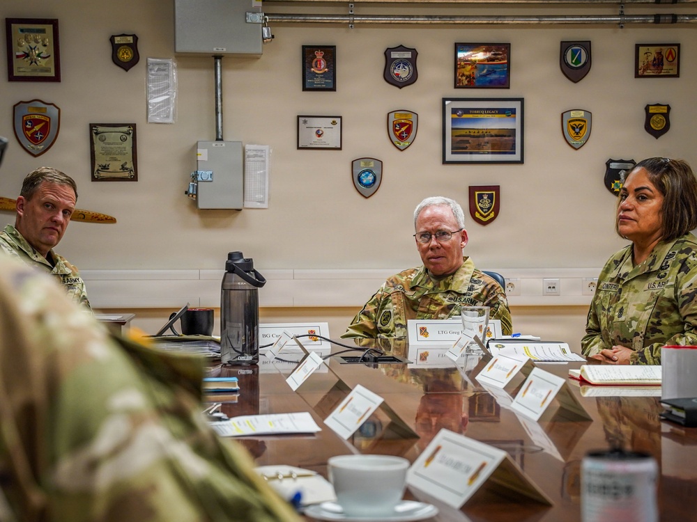 LTG Brady visits 10th AAMDC