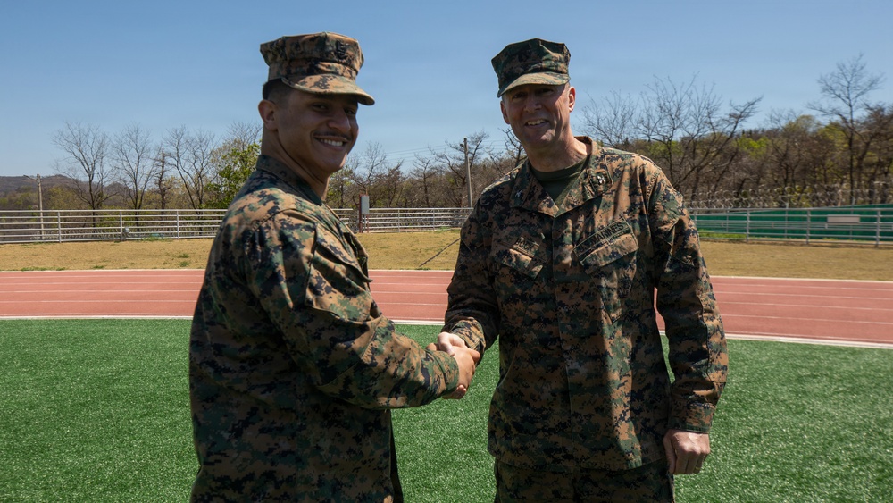 KMEP 26.1: Marines with 3rd MLG presented challenge coins