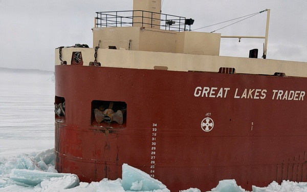 Coast Guard continues to break ice in Lake Michigan
