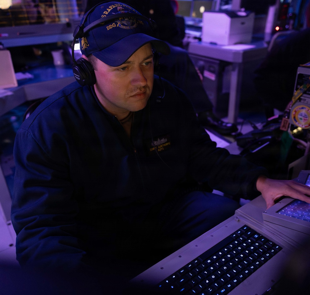 USS Rafael Peralta (DDG 115) CIC Ops