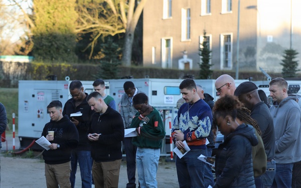 Dogface Soldiers attend Easter service