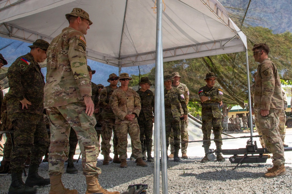Tropic Lightning Division showcases capabilities to Philippine Army leaders during Exercise Salaknib 2026 opening day