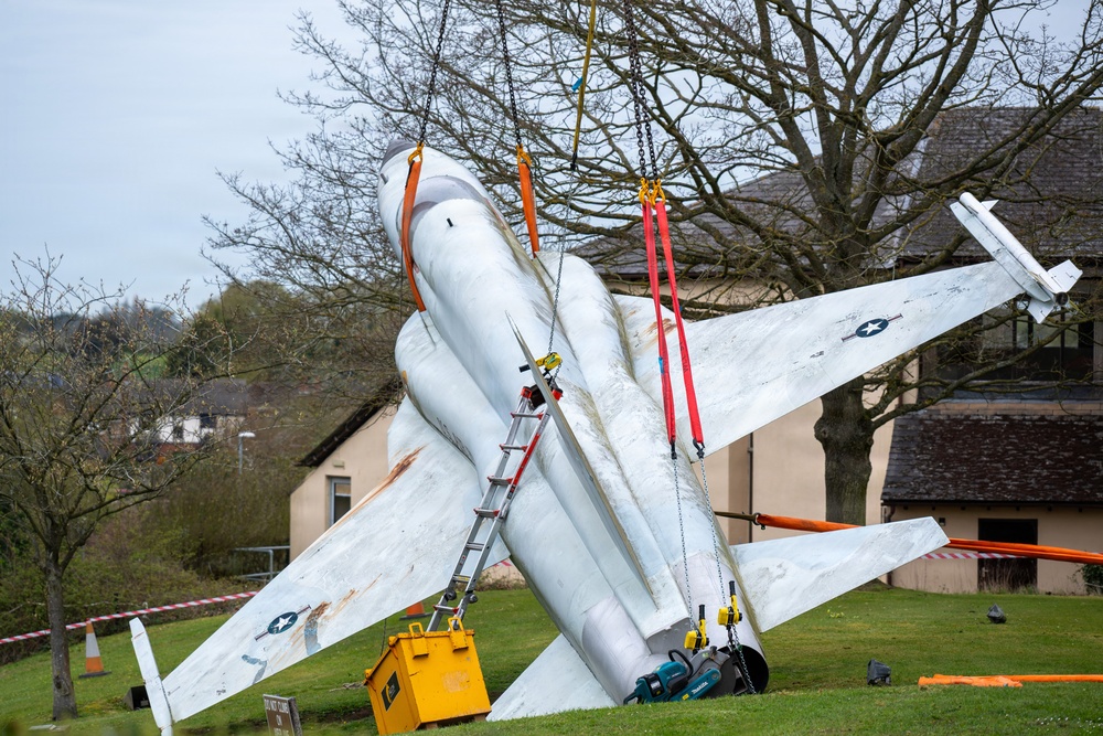 RAF Alconbury F-5E Tiger II replica removal and donation