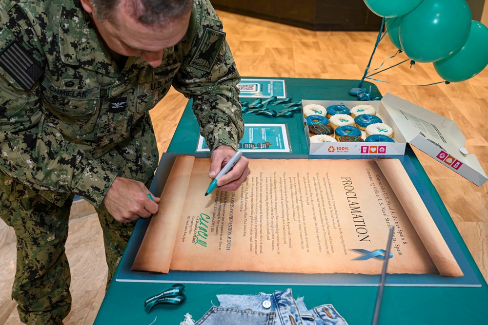 NAVSTA Rota SAAPM Proclamation Signing