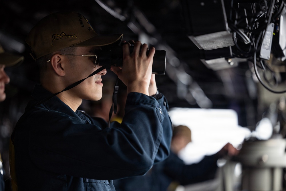 John P. Murtha gets underway for Artemis II recovery