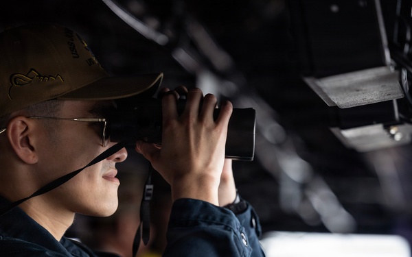 John P. Murtha gets underway for Artemis II recovery