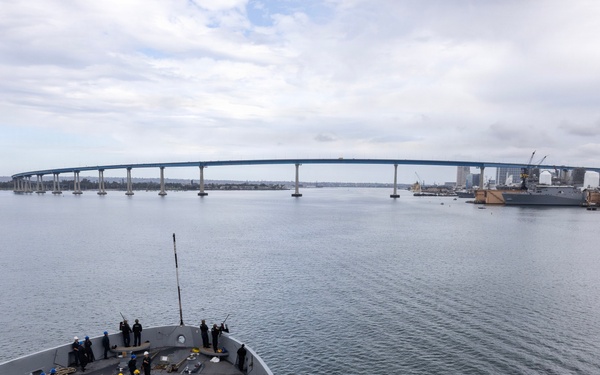 John P. Murtha gets underway for Artemis II recovery