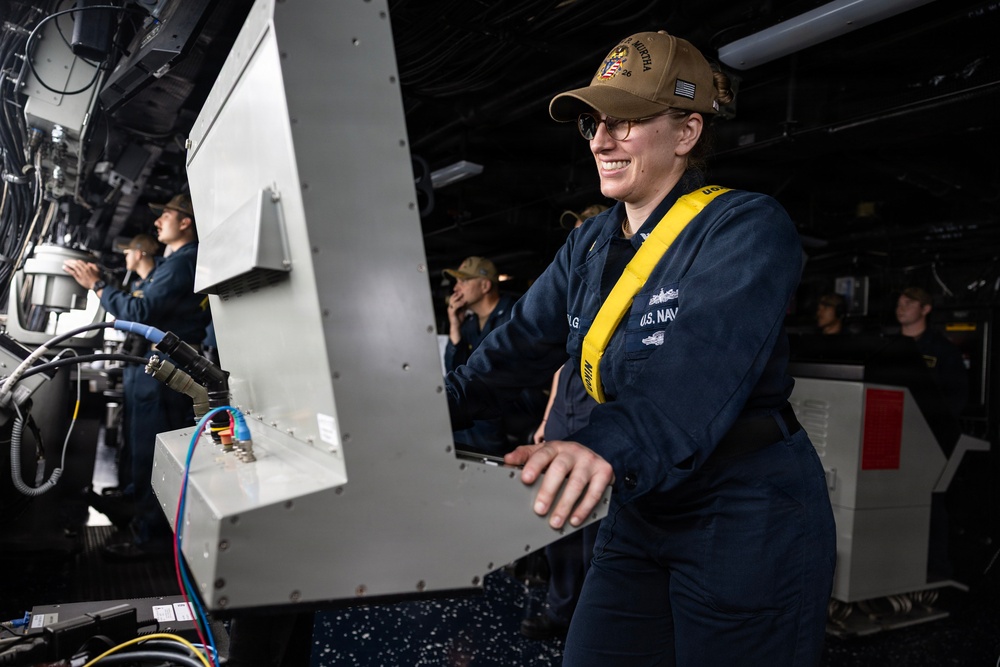 John P. Murtha gets underway for Artemis II recovery