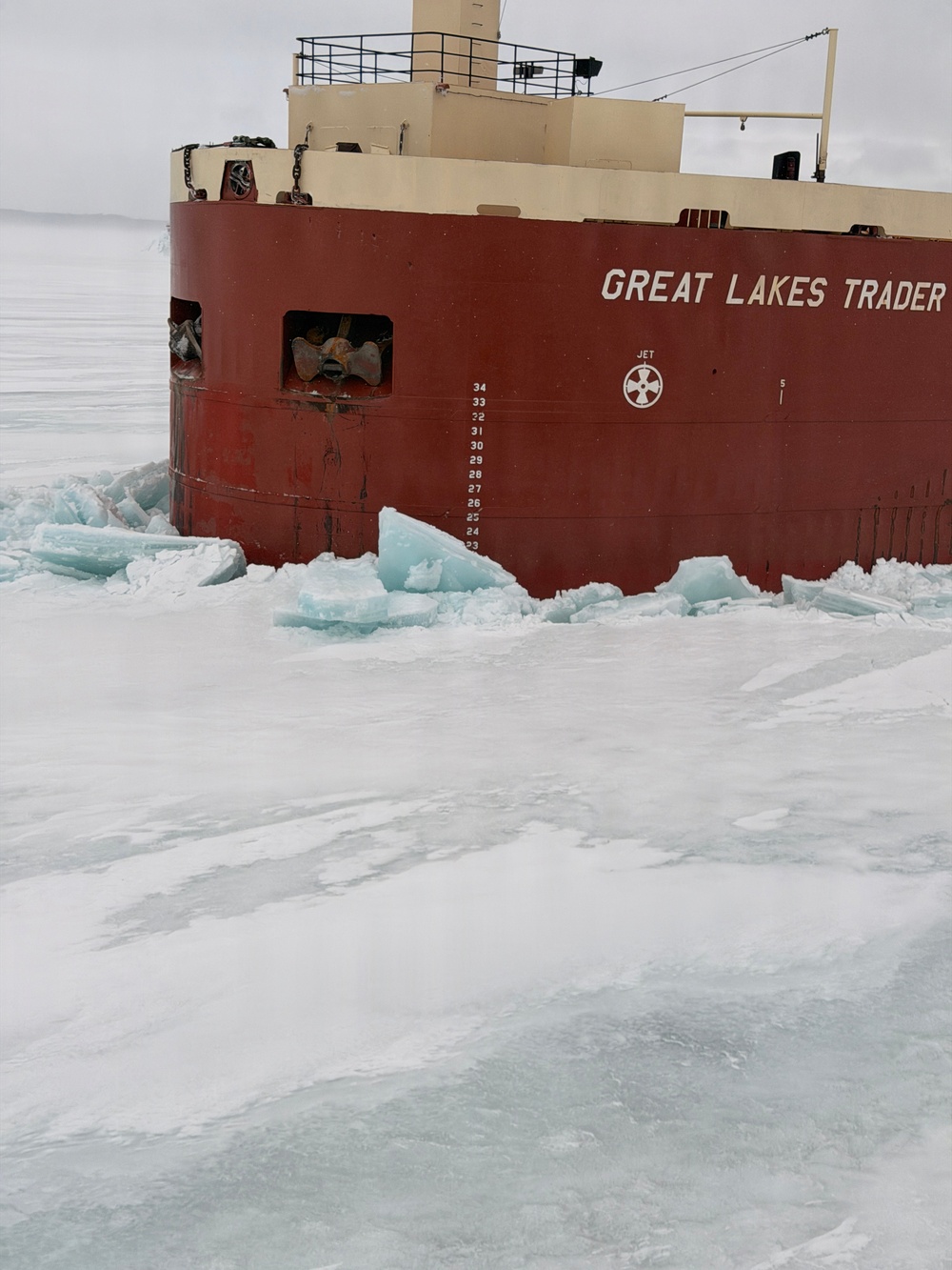Coast Guard continues to break ice in Lake Michigan