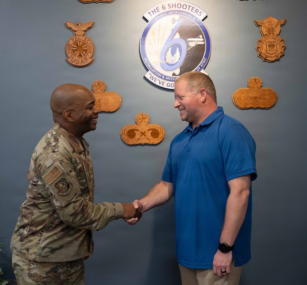 AFIMSC leaders recognize Detachment 6 excellence