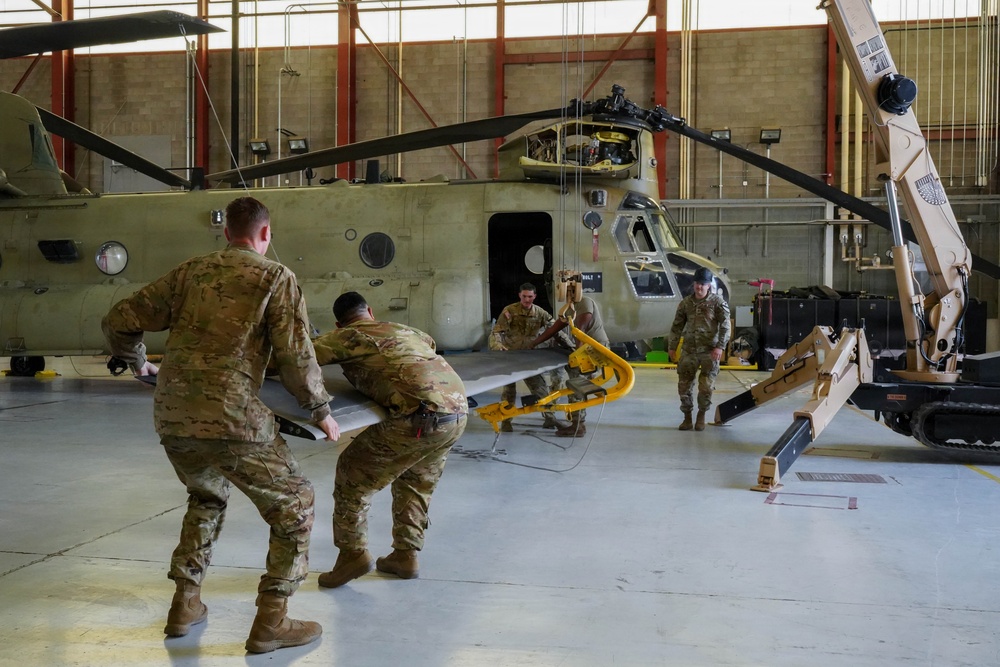 1st Air Cavalry maintenance in support of JFT-SB