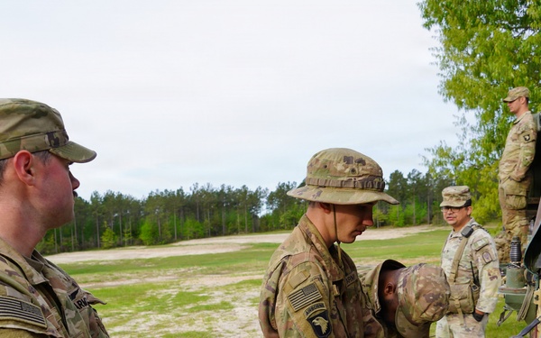 101st MFRC Soldiers operate Mobile Command Flight Station