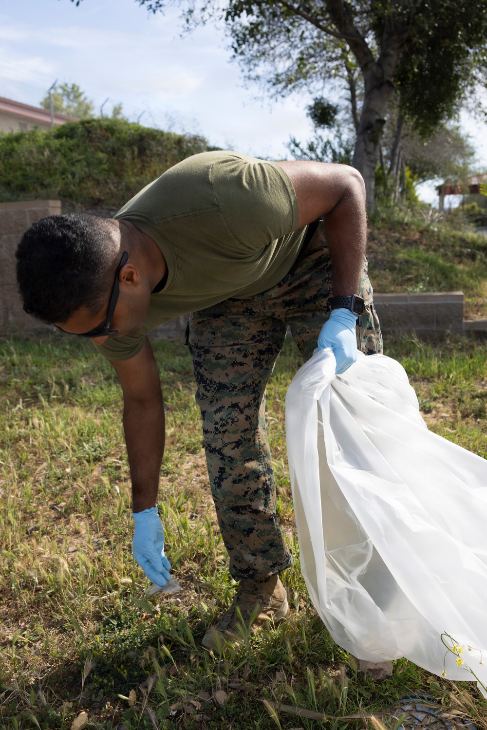 U.S. Marines with 1st MARDIV Band participate in Operation Clean Sweep IV