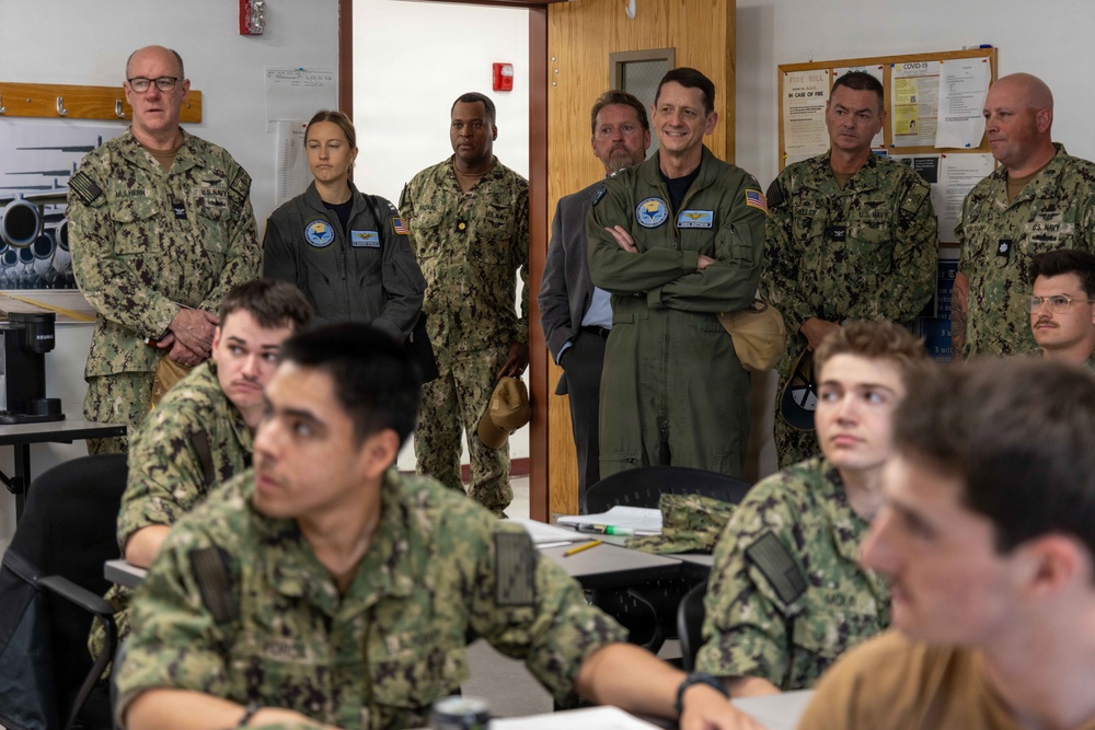 NETC Commander visits NATTC Air Traffic Control School