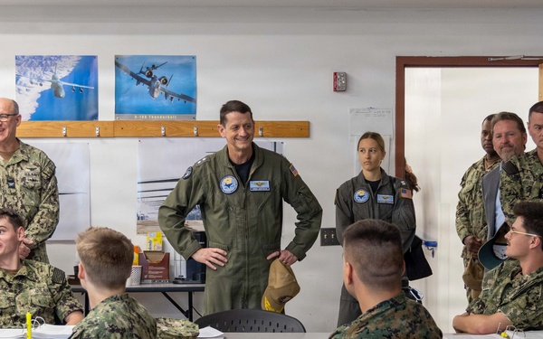 NETC Commander visits NATTC Air Traffic Control School