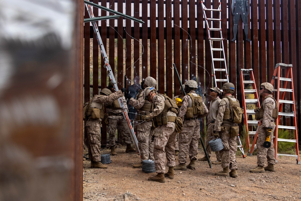 Marines with JTF-SB Conduct Border Reinforcement