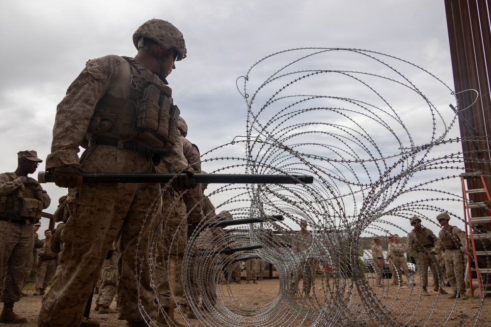 Marines with JTF-SB Conduct Border Reinforcement