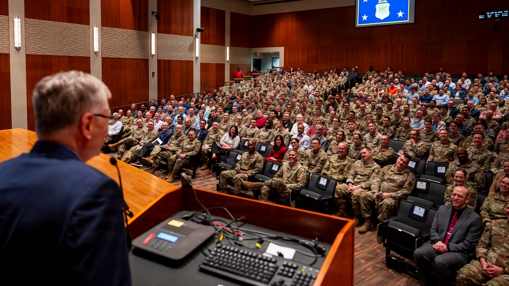 SecAF presents Harold Brown Award to NASIC researcher