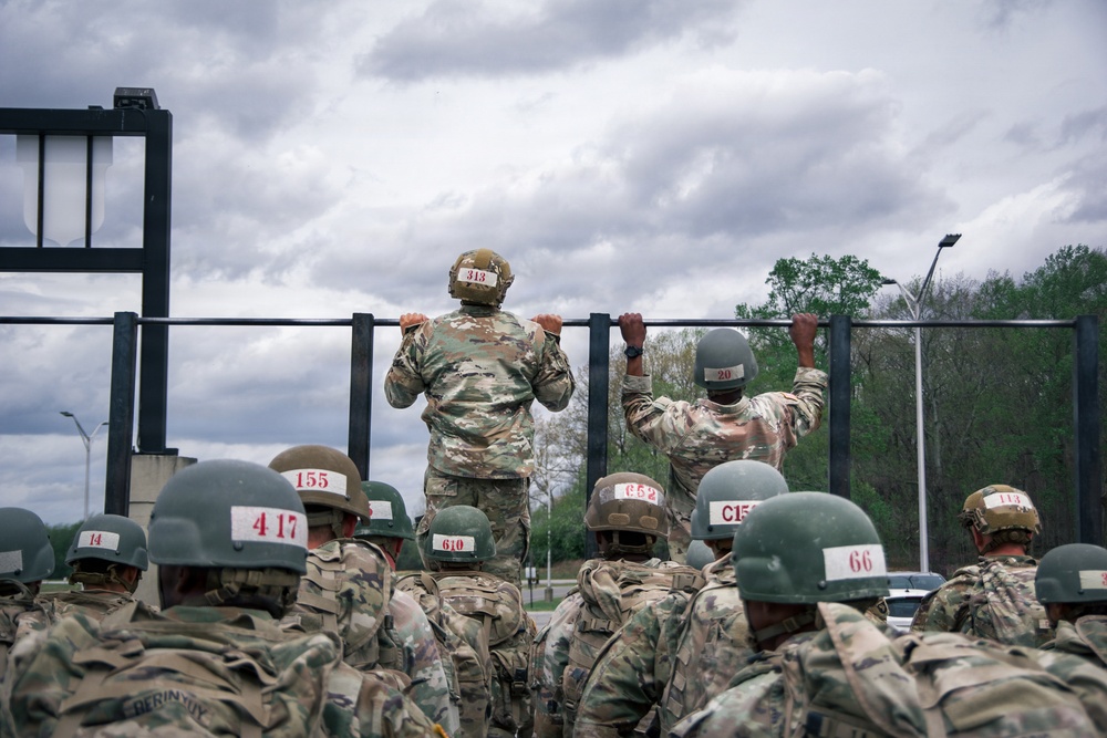 Air Assault School students push limits through rigorous daily physical training