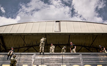 Air Assault School students conduct rappel training at Fort Campbell