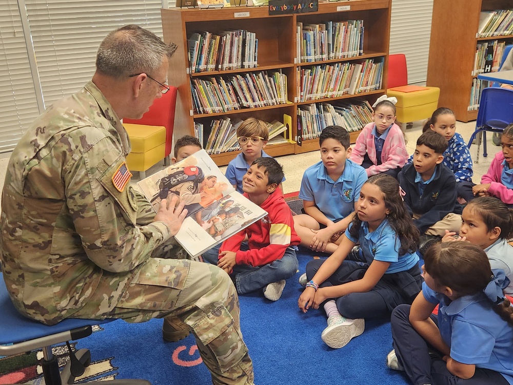 Fort Buchanan Commander Honors Military Children During Visit to Antilles Elementary School