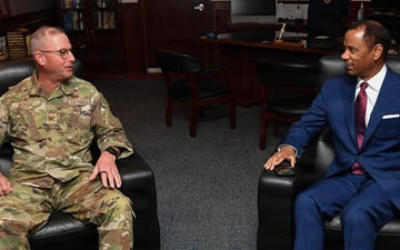 Rev. Raymond Robinson Jr.,  Visits Kirtland AFB