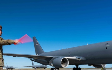 Travis welcomes Airmen home