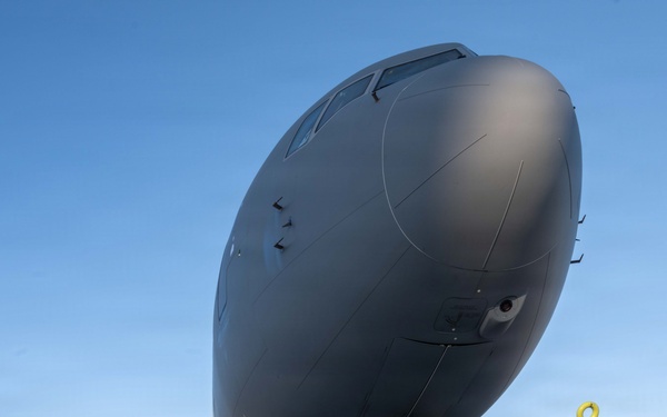 Travis welcomes Airmen home