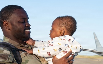Travis welcomes Airmen home