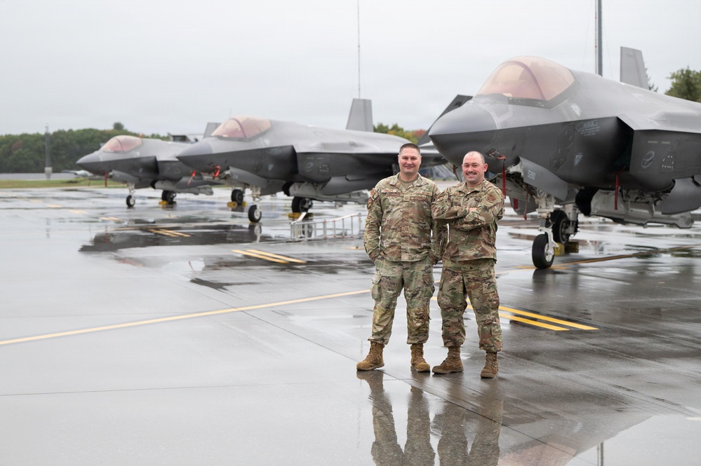 Raptors and Lightning: VaANG Airmen bridge the gap between F-22 and F-35