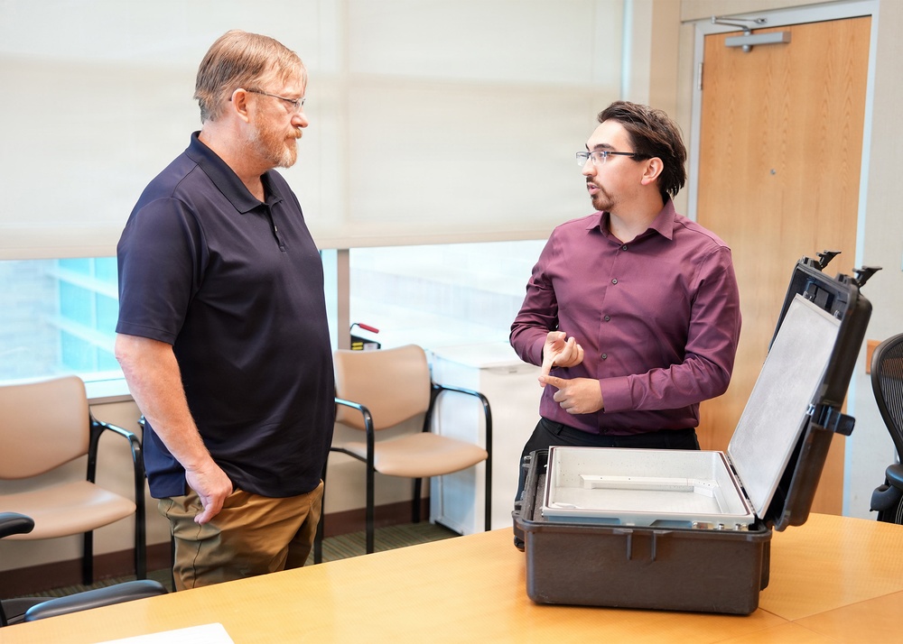 Special Operations Forces Acquisitions, Technology &amp; Logistics visits NAMRU San Antonio