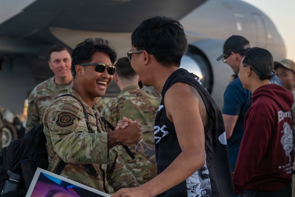 Travis welcomes Airmen home
