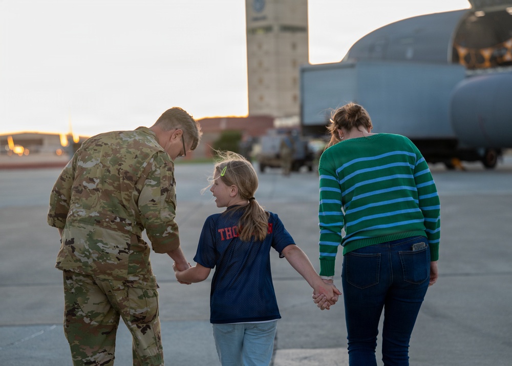 Travis welcomes Airmen home