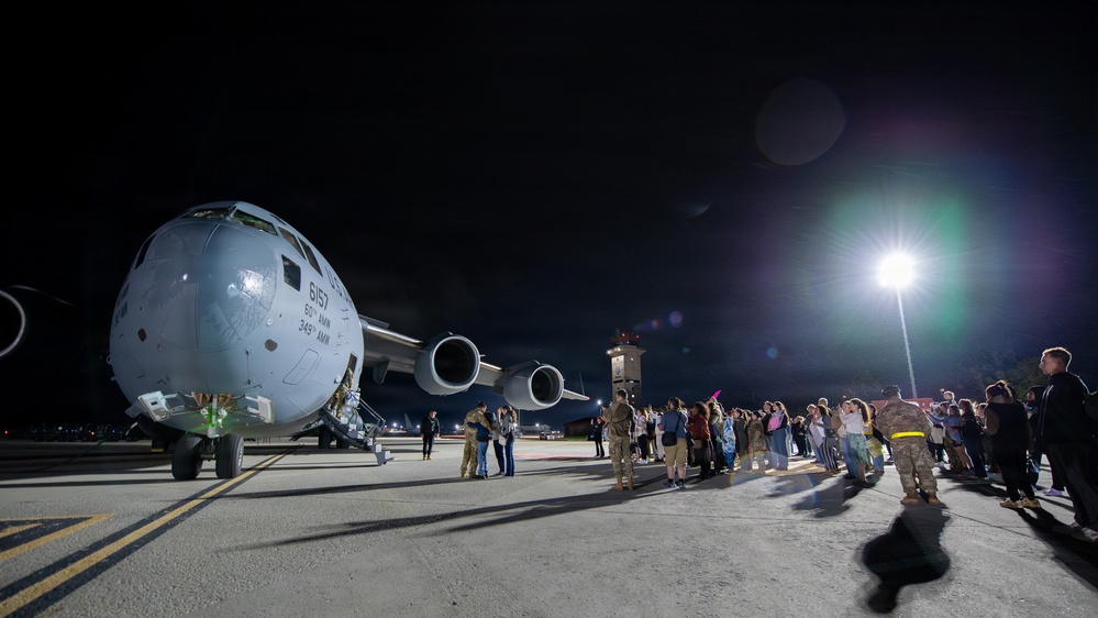 Travis welcomes Airmen home