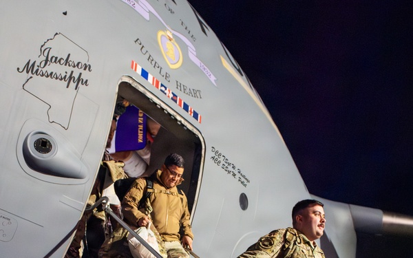 Travis welcomes Airmen home