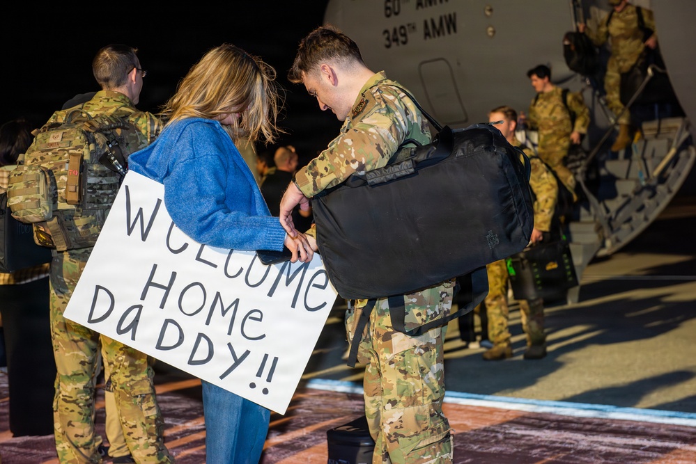 Travis welcomes Airmen home